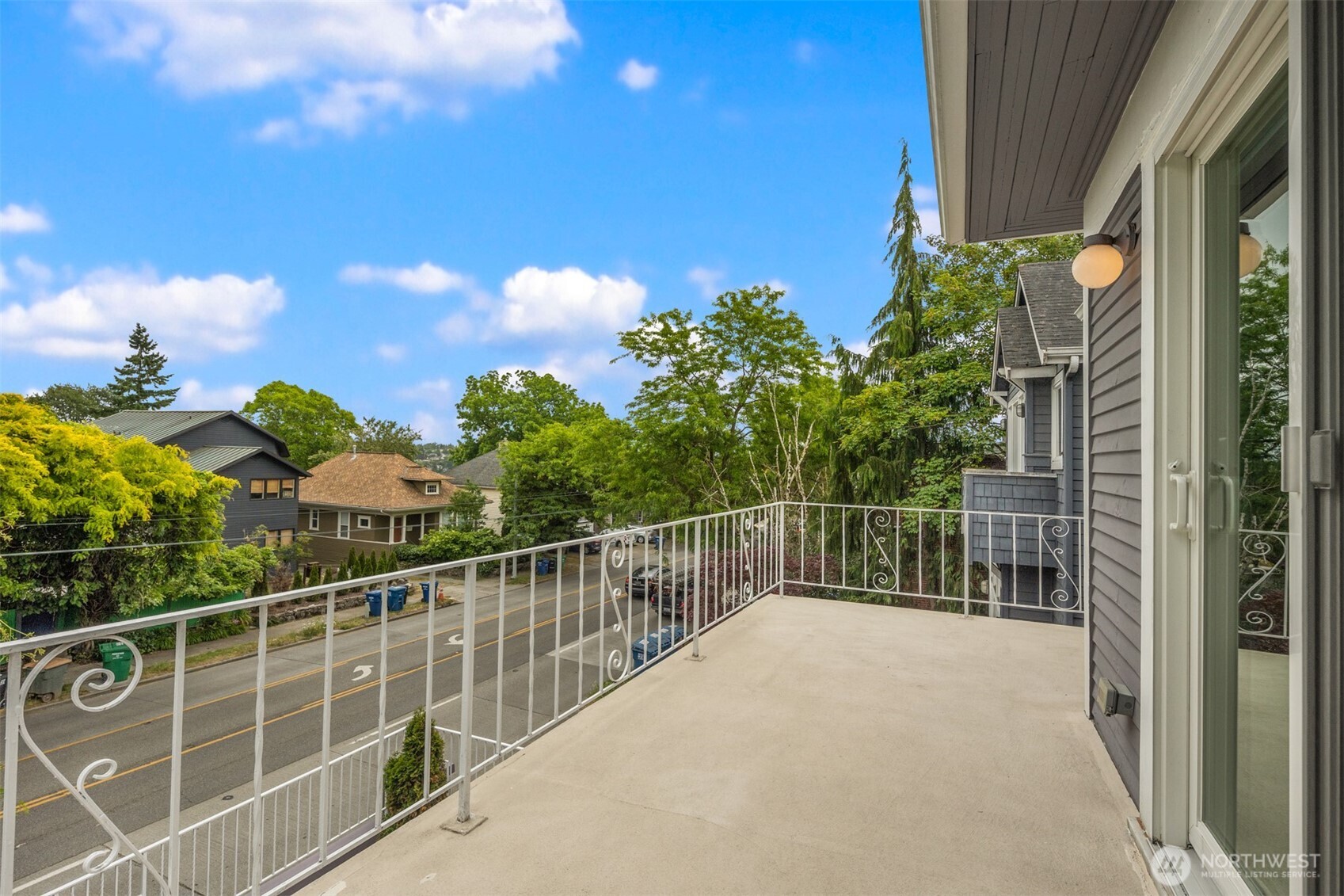 325 23rd Avenue E Seattle WA 98112