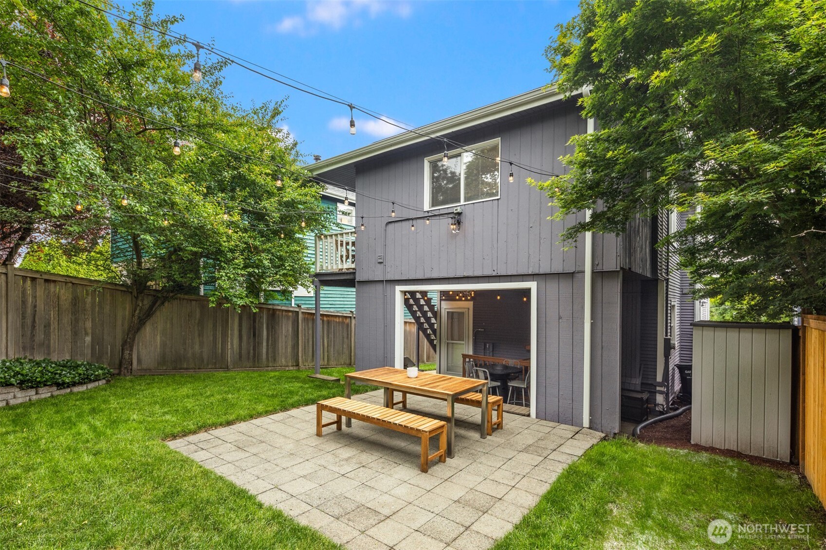 325 23rd Avenue E Seattle WA 98112