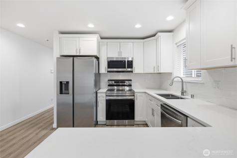 6311 Bearpaw Court Maple Falls WA 98266