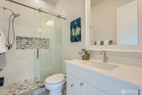 2121 109th Avenue SE Bellevue WA 98004