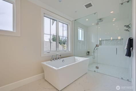 2121 109th Avenue SE Bellevue WA 98004