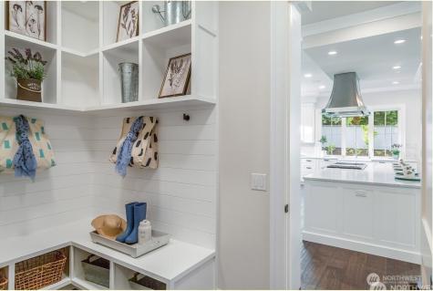 2121 109th Avenue SE Bellevue WA 98004