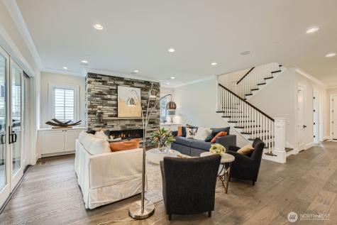 2121 109th Avenue SE Bellevue WA 98004