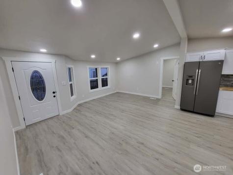 1660 S 333rd Street Federal Way WA 98003