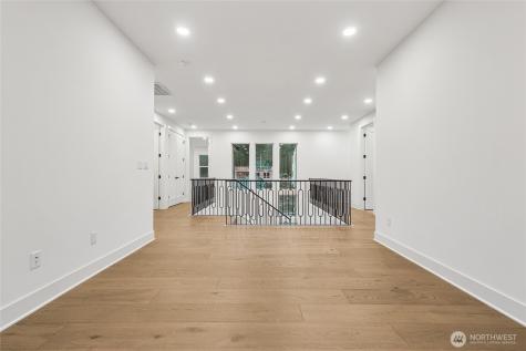 8425 137th Avenue SE Newcastle WA 98059