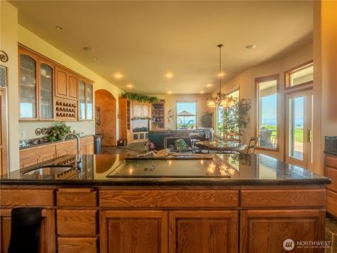 1050 Lewandowski Road Sunnyside WA 98944