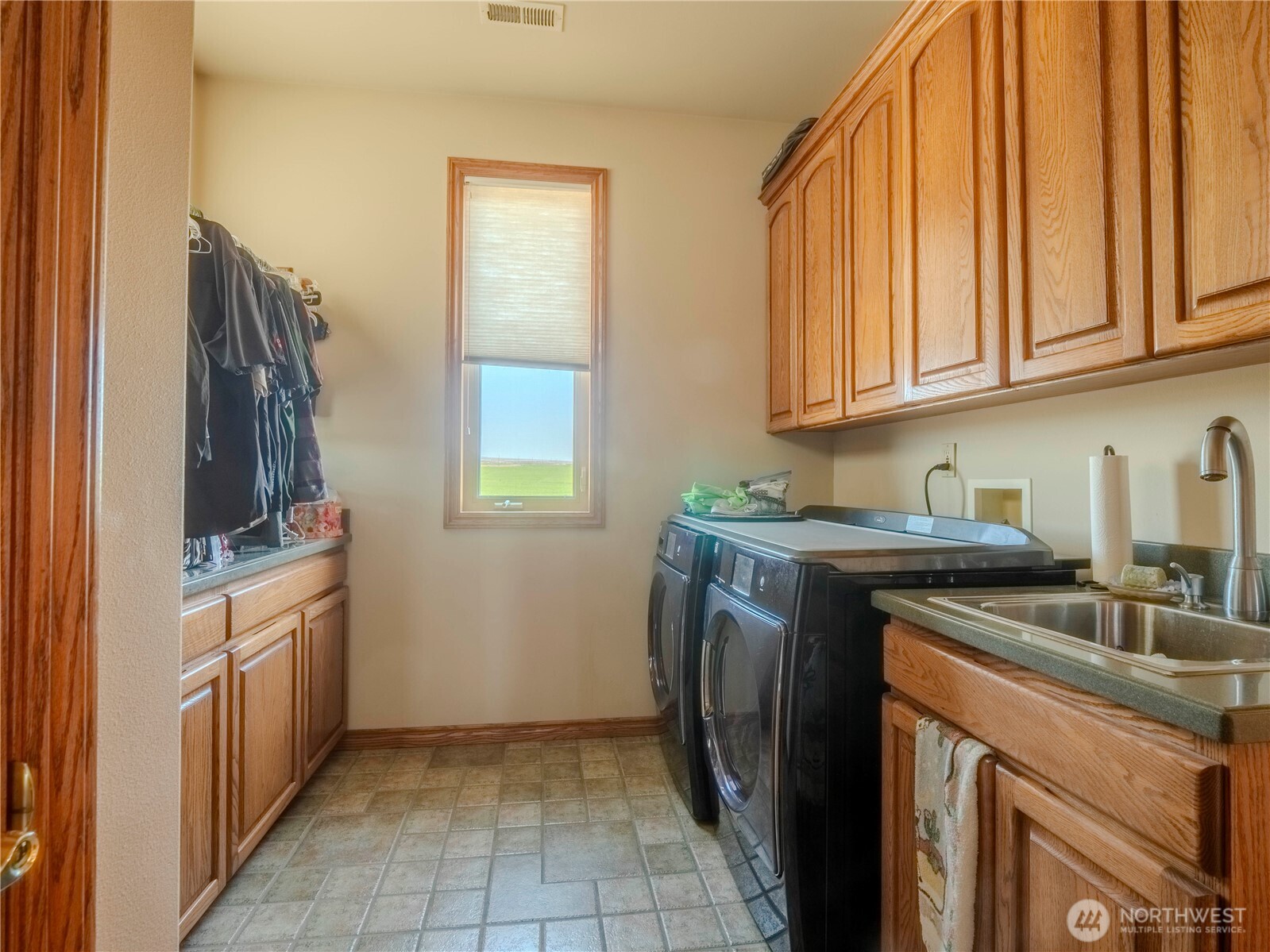 1050 Lewandowski Road Sunnyside WA 98944