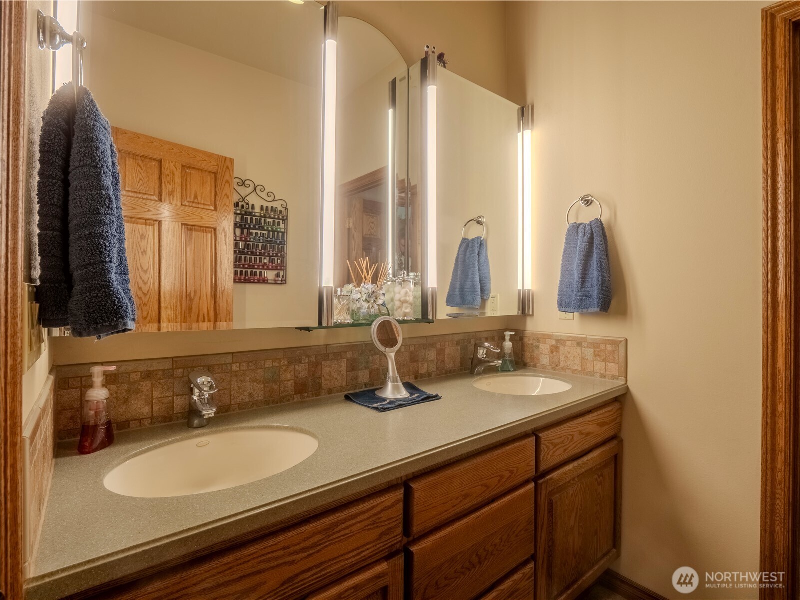 1050 Lewandowski Road Sunnyside WA 98944
