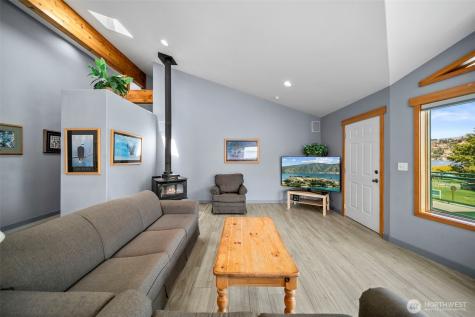 105 Chelan View Drive Manson WA 98831