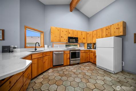 105 Chelan View Drive Manson WA 98831