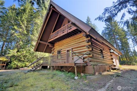 1755 Nellita Road NW Seabeck WA 98380