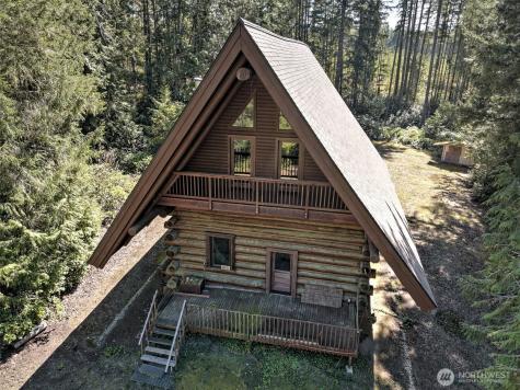 1755 Nellita Road NW Seabeck WA 98380