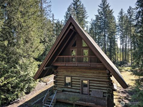 1755 Nellita Road NW Seabeck WA 98380