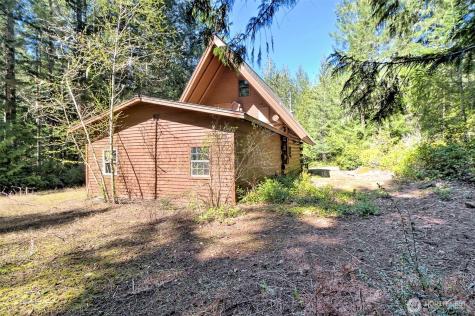 1755 Nellita Road NW Seabeck WA 98380