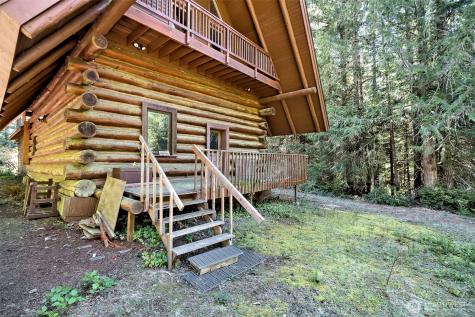 1755 Nellita Road NW Seabeck WA 98380