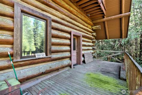 1755 Nellita Road NW Seabeck WA 98380