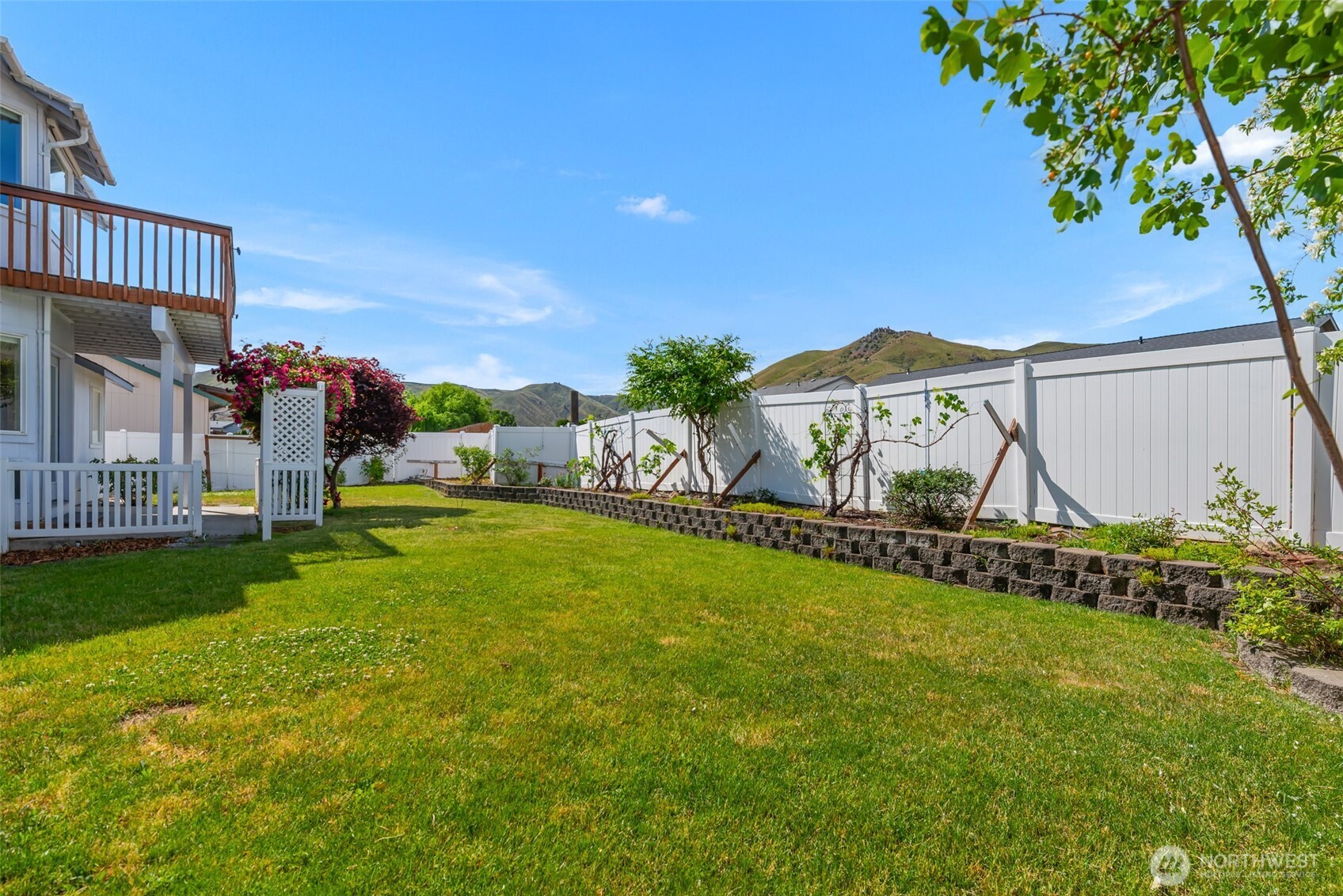 1516 Rex Road Wenatchee WA 98801