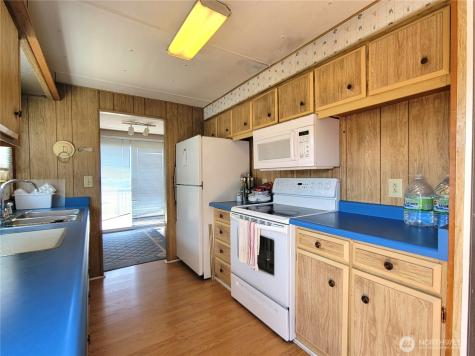 13301 North Place Long Beach WA 98631