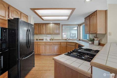 1903 Dumas Circle NE Tacoma WA 98422