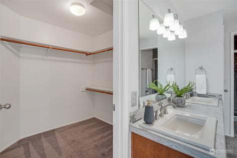 1903 Dumas Circle NE Tacoma WA 98422