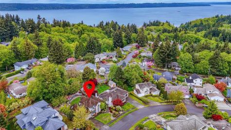 1903 Dumas Circle NE Tacoma WA 98422