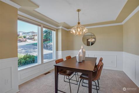 1903 Dumas Circle NE Tacoma WA 98422