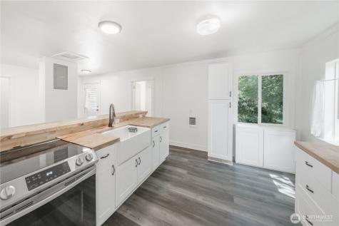 798 State Route 4 Naselle WA 98638