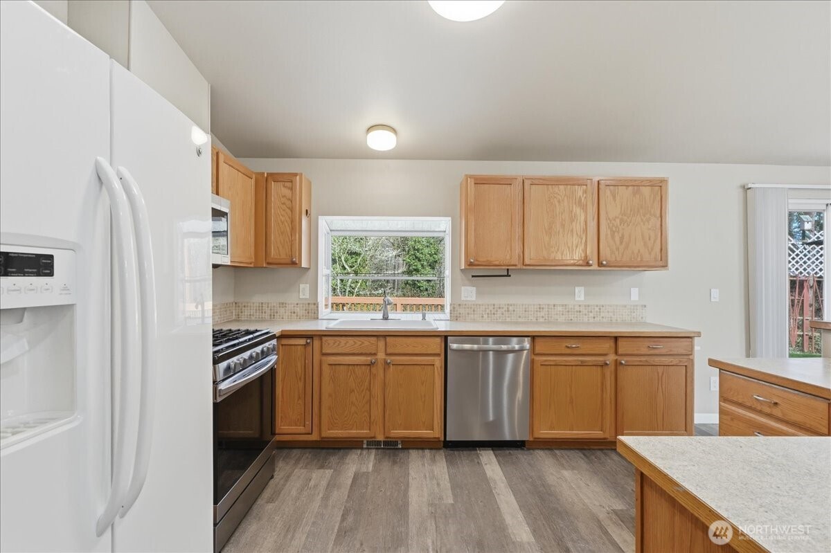 12333 59th Avenue E Puyallup WA 98373