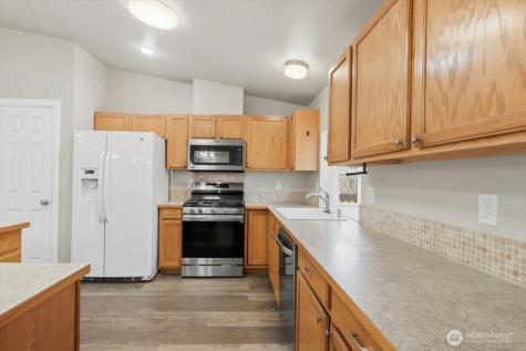 12333 59th Avenue E Puyallup WA 98373