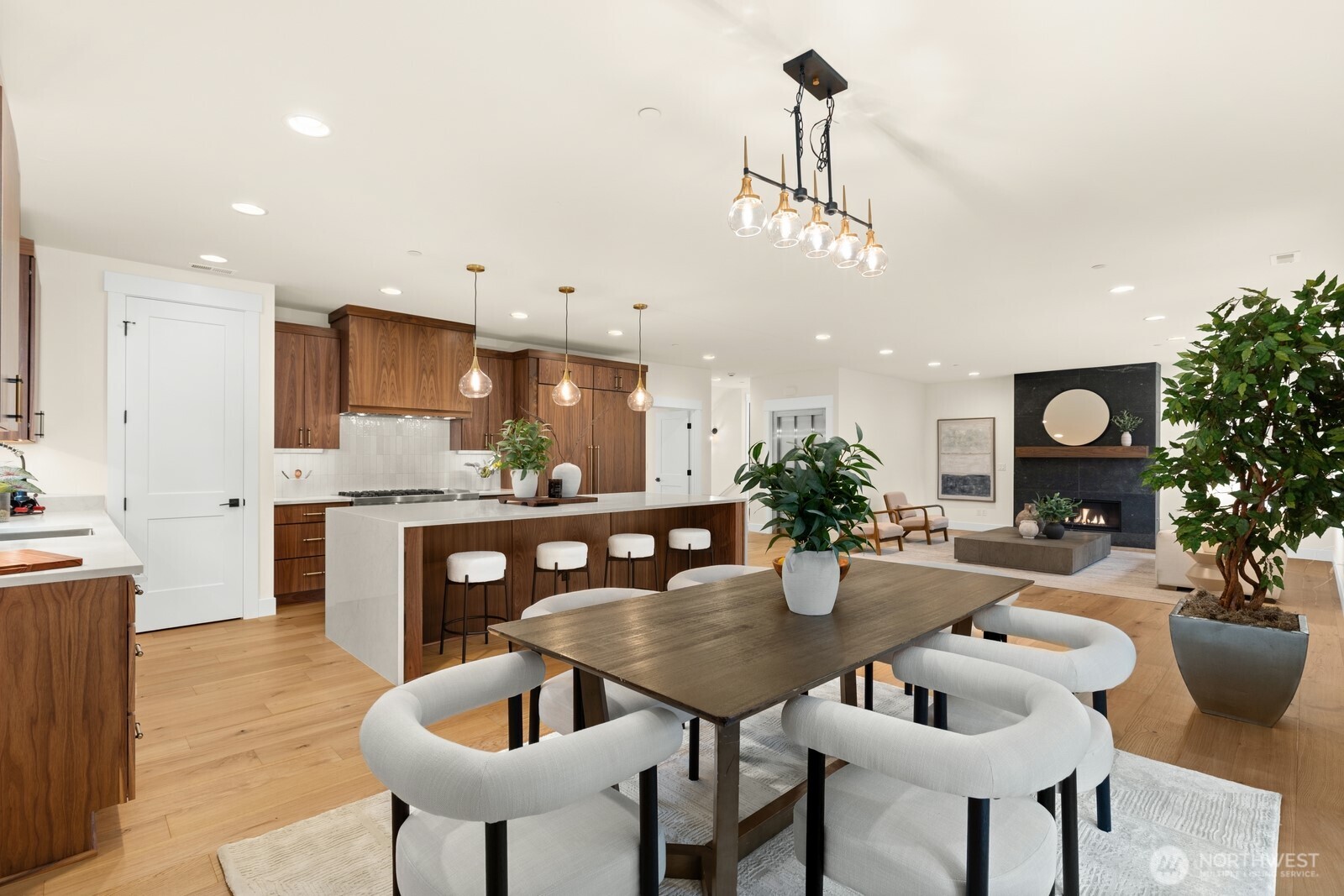 815 130th Avenue Bellevue WA 98005