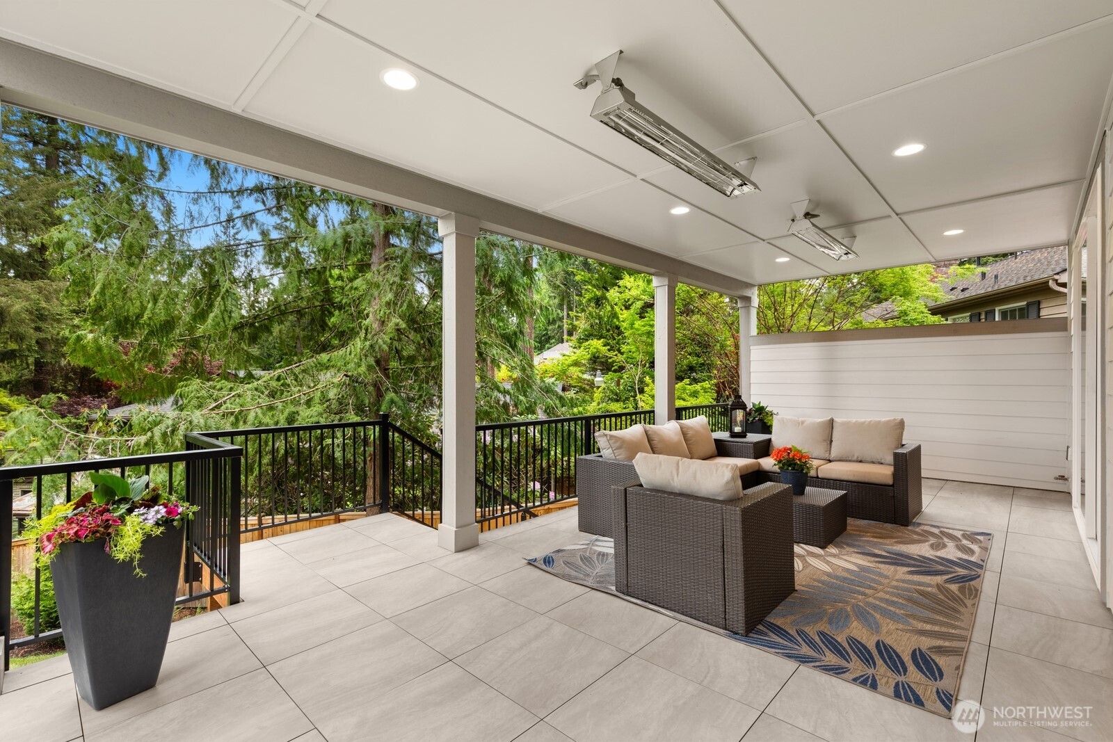 815 130th Avenue NE Bellevue WA 98005