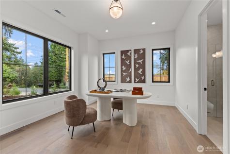 10789 SE 10th Street Bellevue WA 98004