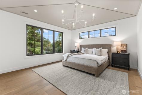 10789 SE 10th Street Bellevue WA 98004