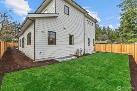 10789 SE 10th Street Bellevue WA 98004
