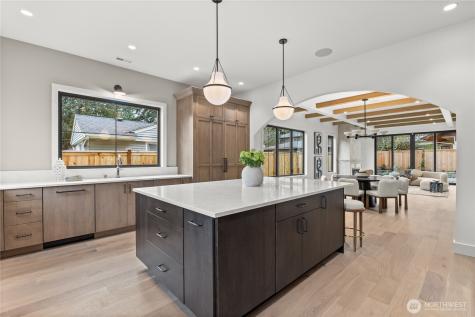 10789 SE 10th Street Bellevue WA 98004