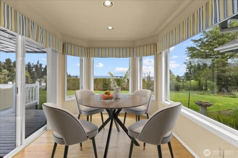 30 Chatham Place Camano Island WA 98282