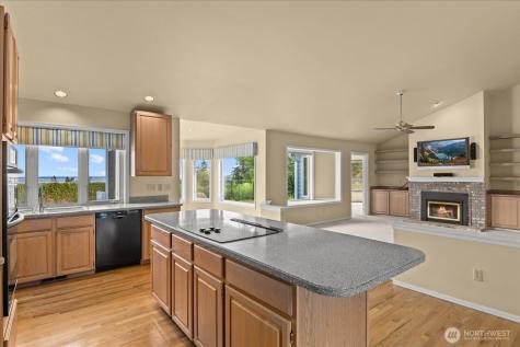 30 Chatham Place Camano Island WA 98282