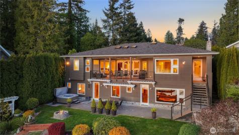 21 Strawberry Point Road Bellingham WA 98229