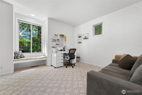 21 Strawberry Point Road Bellingham WA 98229