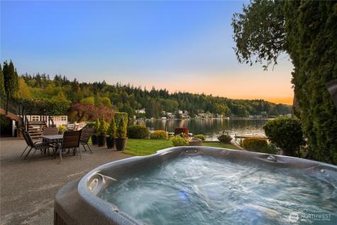 21 Strawberry Point Road Bellingham WA 98229