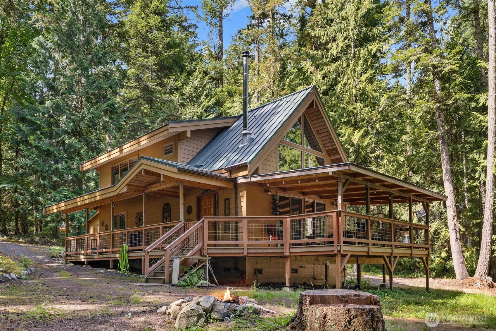 205 Makah Street Center Island WA 98221