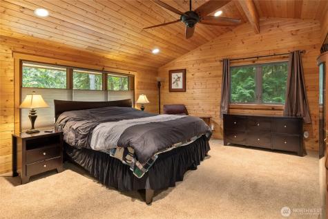 205 Makah Street Center Island WA 98221