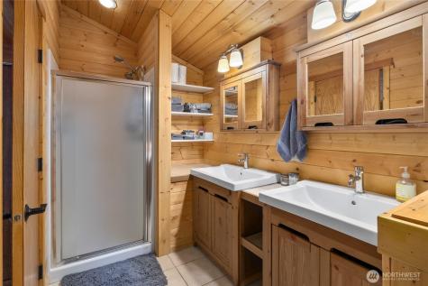 205 Makah Street Center Island WA 98221