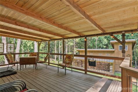 205 Makah Street Center Island WA 98221