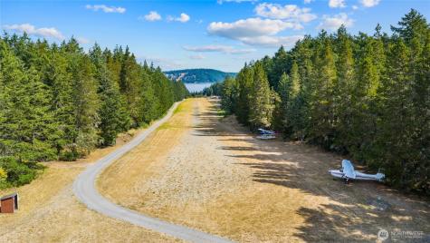 205 Makah Street Center Island WA 98221