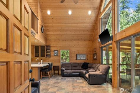 205 Makah Street Center Island WA 98221