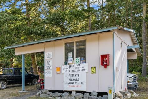 205 Makah Street Center Island WA 98221