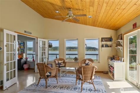 205 Makah Street Center Island WA 98221