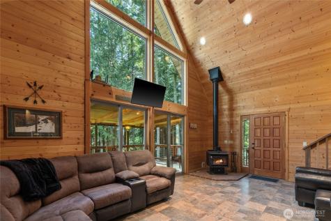 205 Makah Street Center Island WA 98221