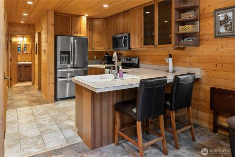 205 Makah Street Center Island WA 98221